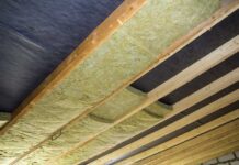 Wybór materiału na sufit drewniany – panele, sklejka czy może listwy? Nowoczesne rozwiązania