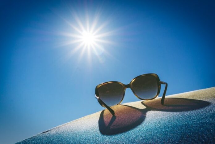 Jak ochronić oczy przed szkodliwym promieniowaniem UV